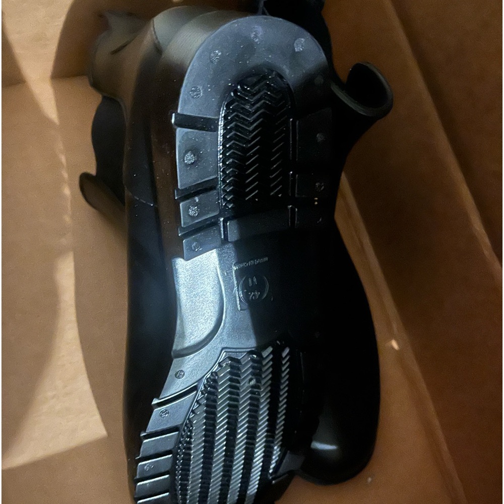 NWT Black women rain boots. Size 10